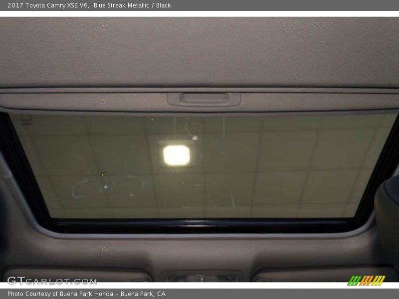 Blue Streak Metallic / Black 2017 Toyota Camry XSE V6