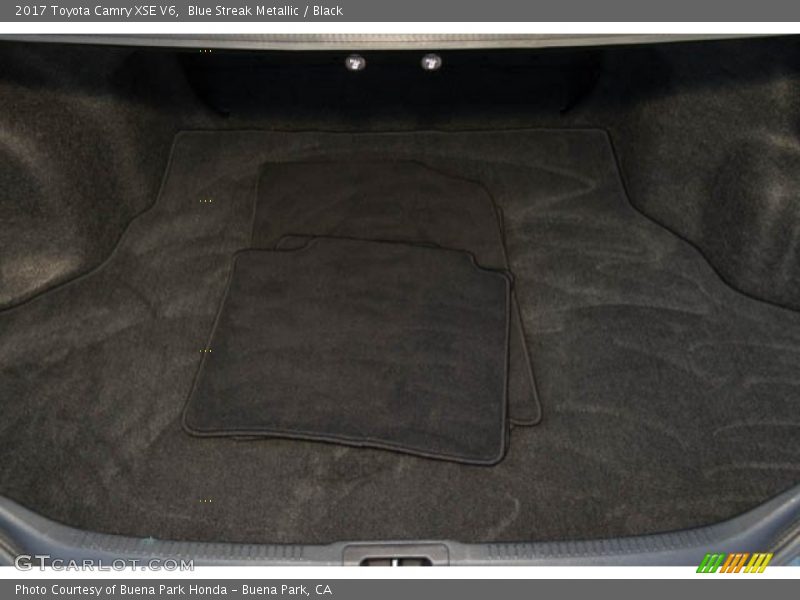 Blue Streak Metallic / Black 2017 Toyota Camry XSE V6