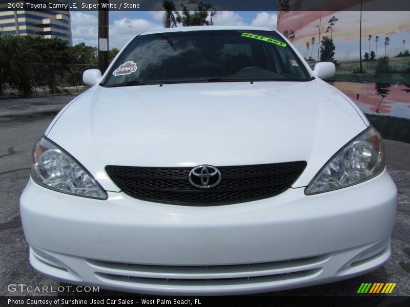 Super White / Stone 2002 Toyota Camry LE