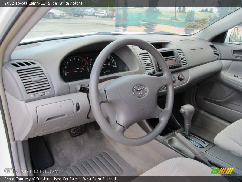 Super White / Stone 2002 Toyota Camry LE