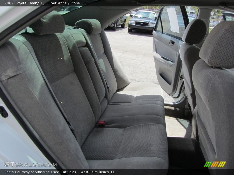 Super White / Stone 2002 Toyota Camry LE