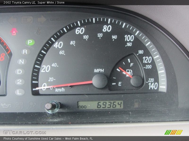 Super White / Stone 2002 Toyota Camry LE