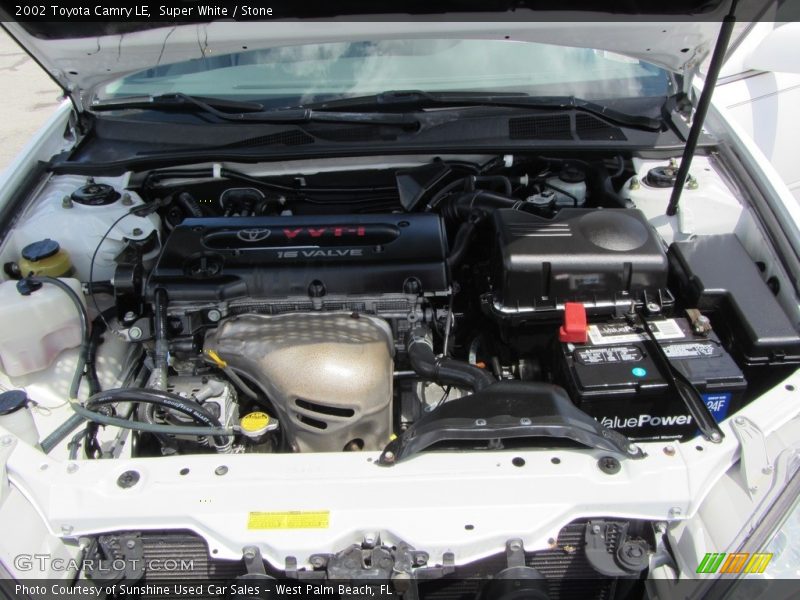 Super White / Stone 2002 Toyota Camry LE