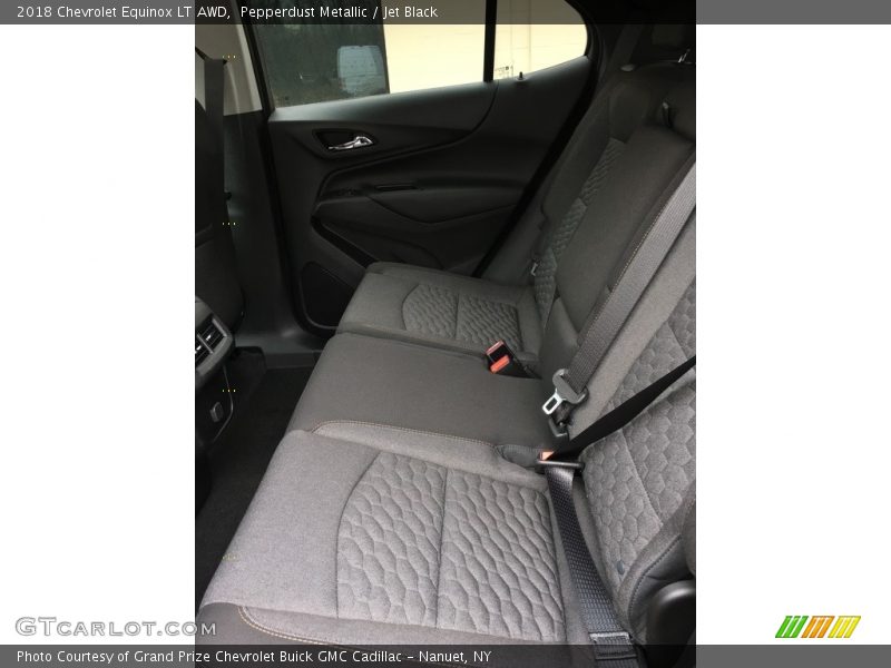 Pepperdust Metallic / Jet Black 2018 Chevrolet Equinox LT AWD