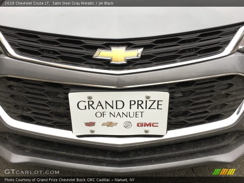 Satin Steel Gray Metallic / Jet Black 2018 Chevrolet Cruze LT
