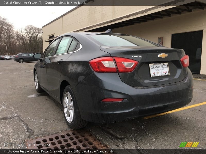 Graphite Metallic / Jet Black 2018 Chevrolet Cruze LT