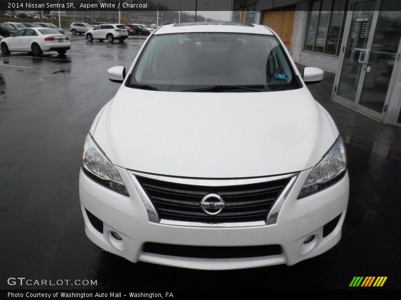 Aspen White / Charcoal 2014 Nissan Sentra SR