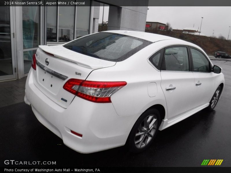 Aspen White / Charcoal 2014 Nissan Sentra SR