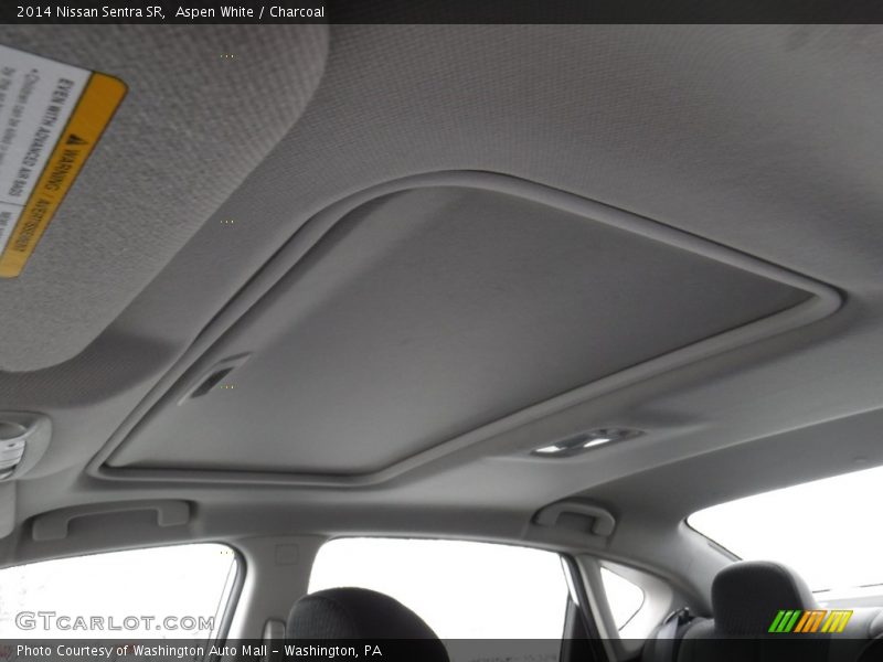Aspen White / Charcoal 2014 Nissan Sentra SR