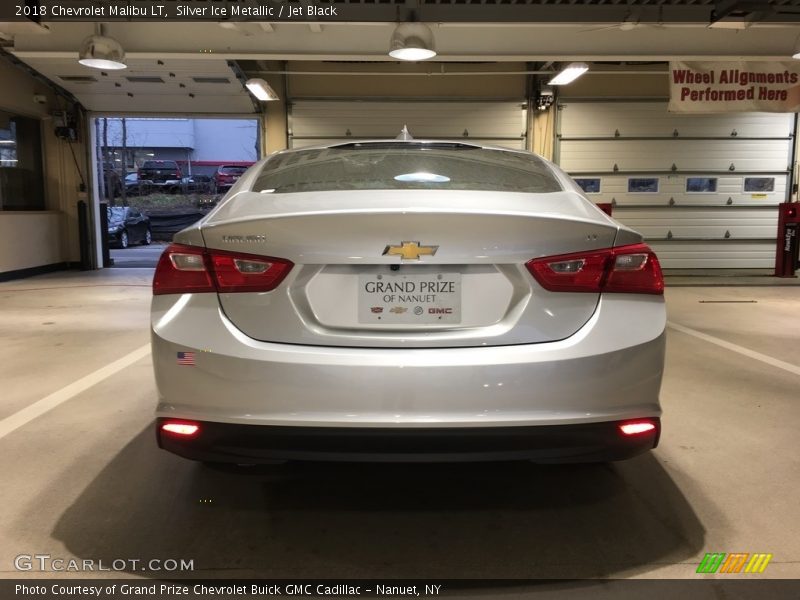 Silver Ice Metallic / Jet Black 2018 Chevrolet Malibu LT