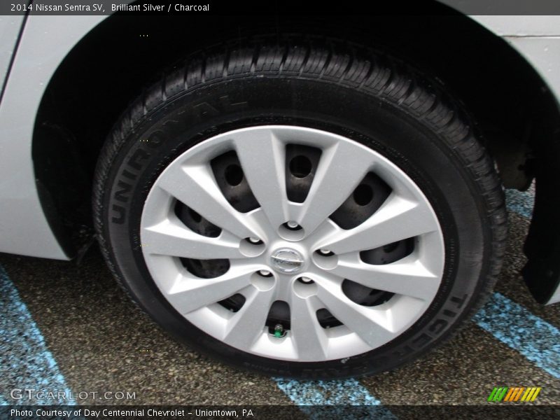 Brilliant Silver / Charcoal 2014 Nissan Sentra SV