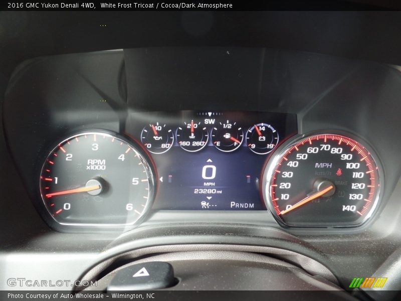 White Frost Tricoat / Cocoa/Dark Atmosphere 2016 GMC Yukon Denali 4WD