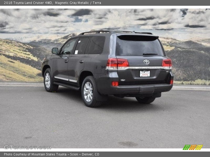 Magnetic Gray Metallic / Terra 2018 Toyota Land Cruiser 4WD
