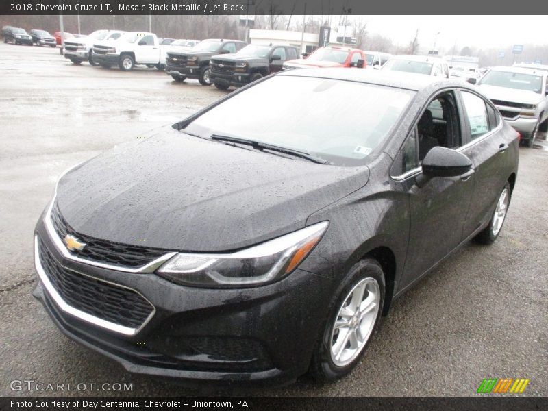 Mosaic Black Metallic / Jet Black 2018 Chevrolet Cruze LT