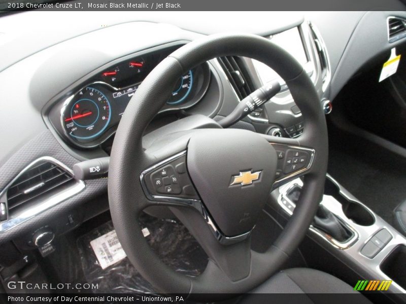 Mosaic Black Metallic / Jet Black 2018 Chevrolet Cruze LT