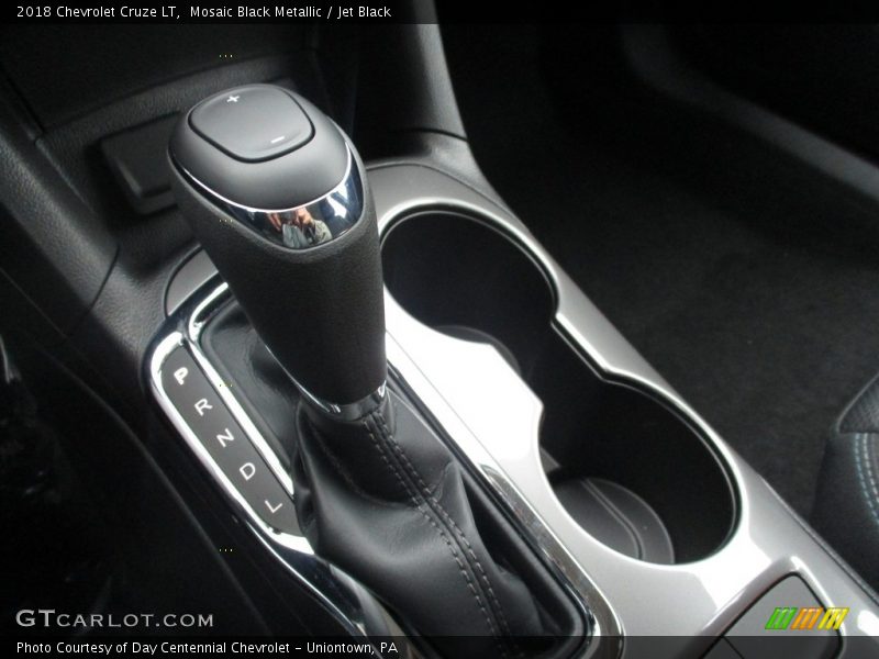 Mosaic Black Metallic / Jet Black 2018 Chevrolet Cruze LT