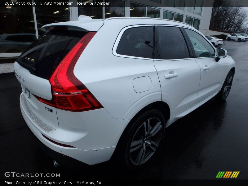 Ice White / Amber 2018 Volvo XC60 T5 AWD Momentum