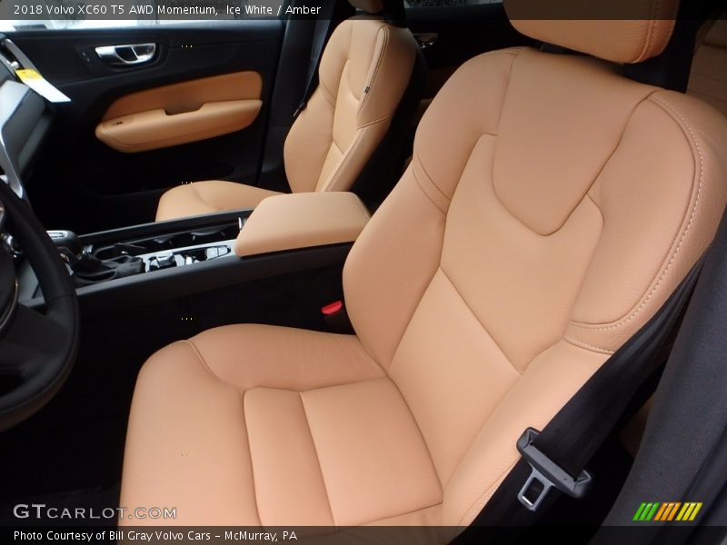 Ice White / Amber 2018 Volvo XC60 T5 AWD Momentum