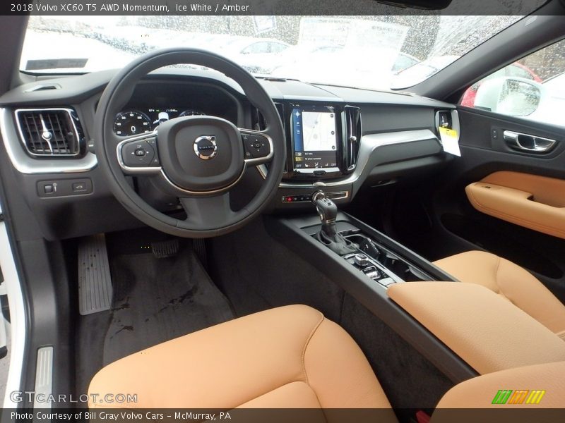 Ice White / Amber 2018 Volvo XC60 T5 AWD Momentum