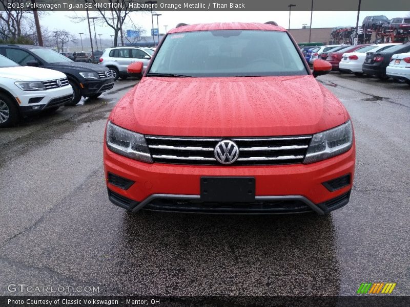 Habanero Orange Metallic / Titan Black 2018 Volkswagen Tiguan SE 4MOTION