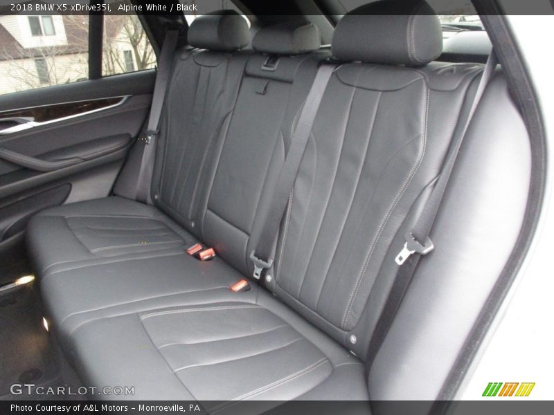 Alpine White / Black 2018 BMW X5 xDrive35i