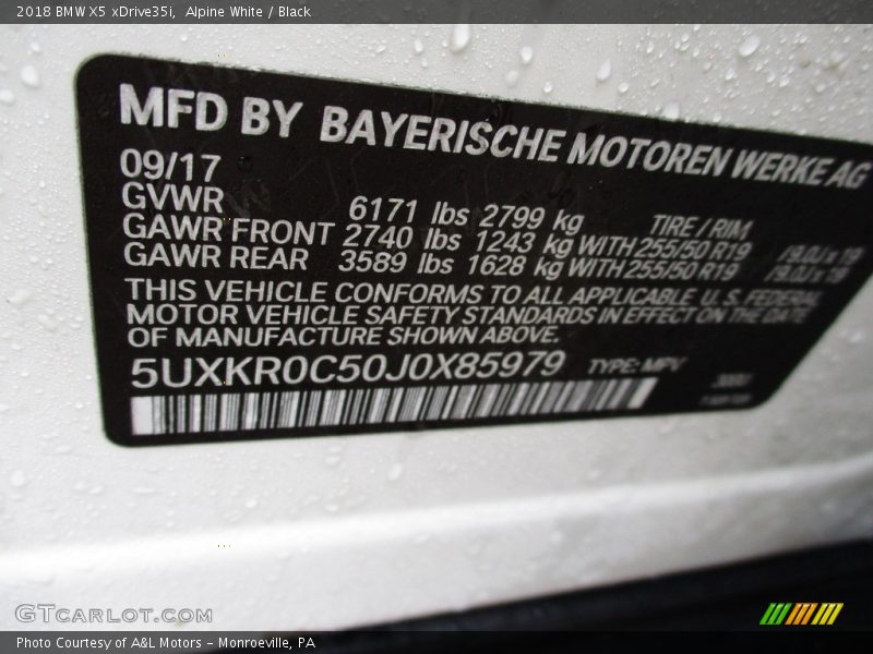Alpine White / Black 2018 BMW X5 xDrive35i