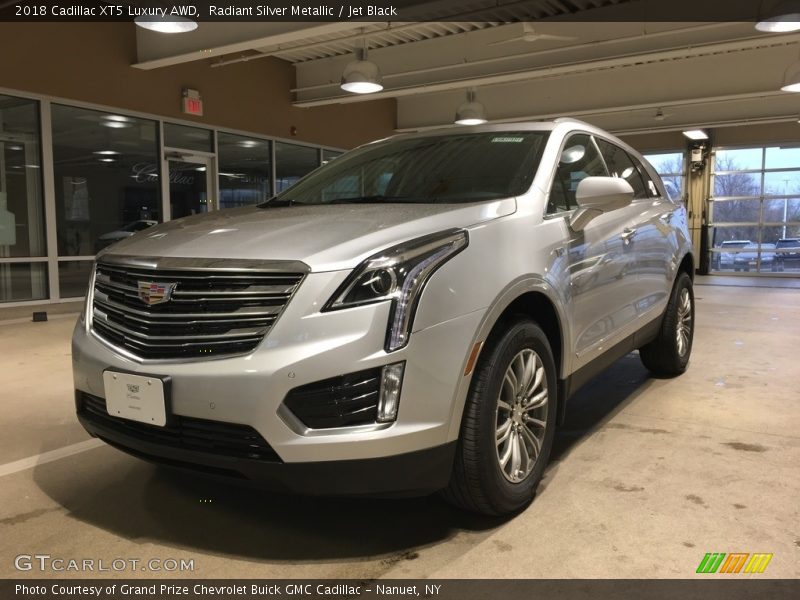 Radiant Silver Metallic / Jet Black 2018 Cadillac XT5 Luxury AWD