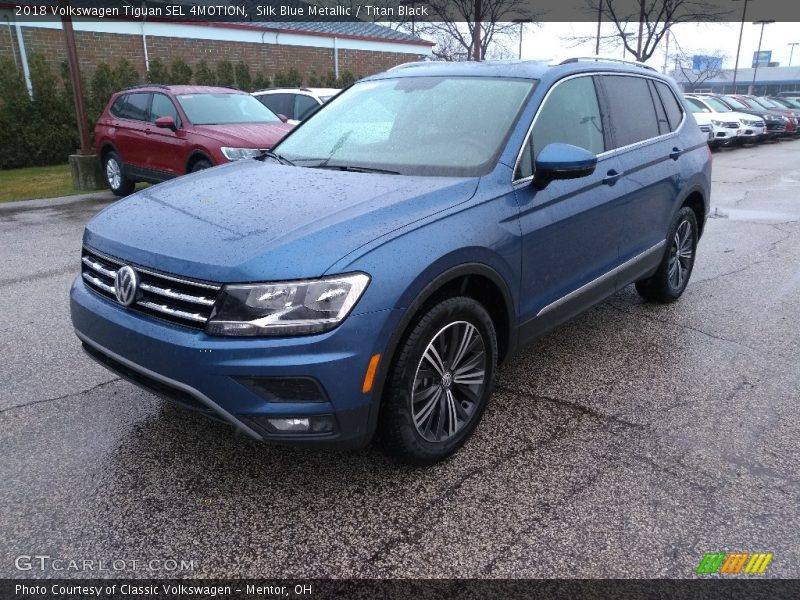 Front 3/4 View of 2018 Tiguan SEL 4MOTION