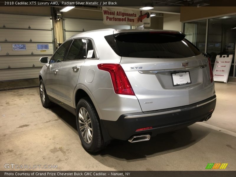 Radiant Silver Metallic / Jet Black 2018 Cadillac XT5 Luxury AWD