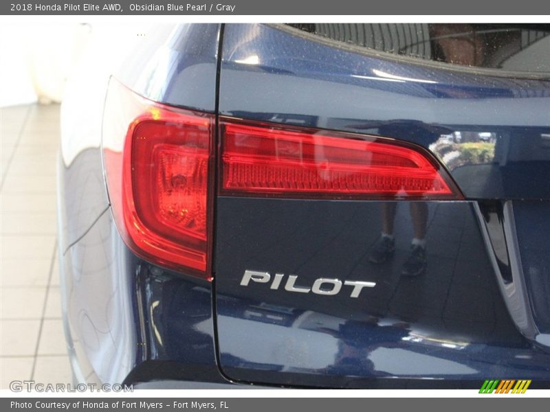Obsidian Blue Pearl / Gray 2018 Honda Pilot Elite AWD