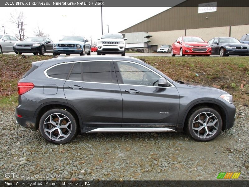Mineral Grey Metallic / Black 2018 BMW X1 xDrive28i