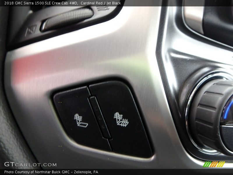 Controls of 2018 Sierra 1500 SLE Crew Cab 4WD