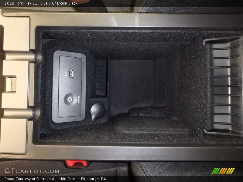 Blue / Charcoal Black 2018 Ford Flex SE