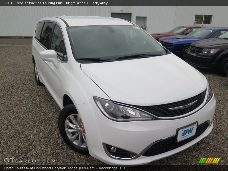 Bright White / Black/Alloy 2018 Chrysler Pacifica Touring Plus