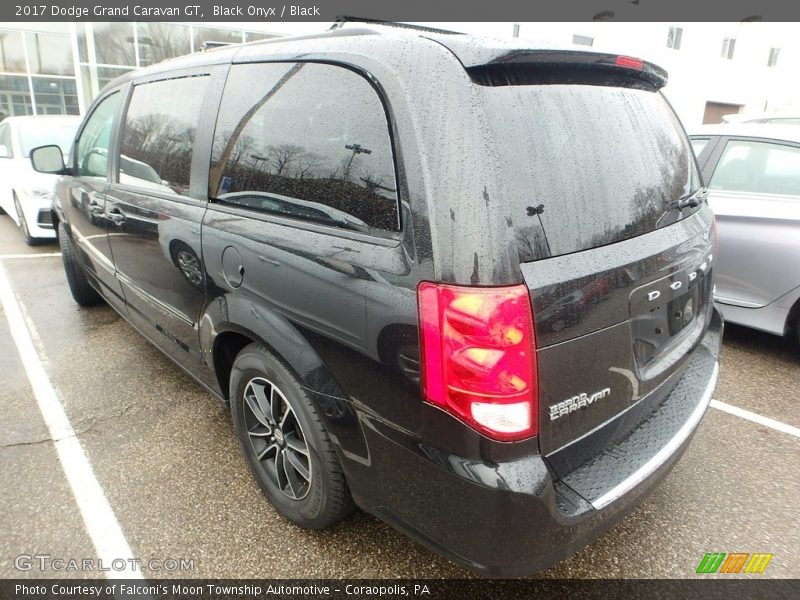 Black Onyx / Black 2017 Dodge Grand Caravan GT