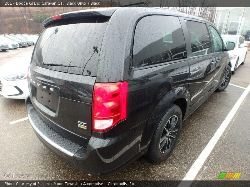 Black Onyx / Black 2017 Dodge Grand Caravan GT
