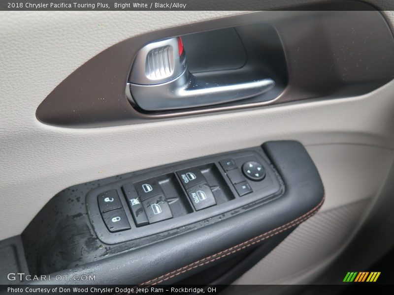 Bright White / Black/Alloy 2018 Chrysler Pacifica Touring Plus