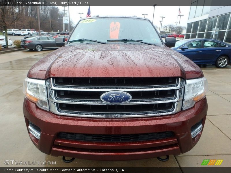 Ruby Red / Dune 2017 Ford Expedition XLT 4x4