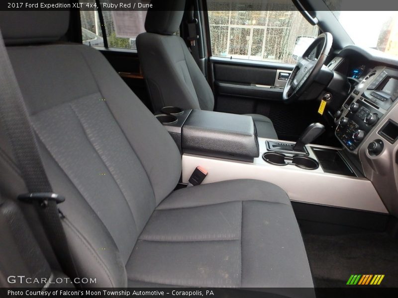 Ruby Red / Dune 2017 Ford Expedition XLT 4x4