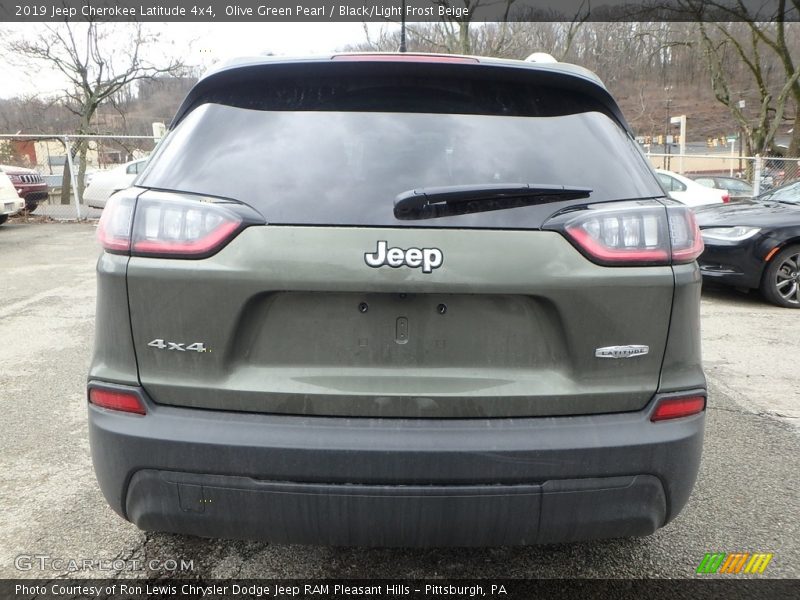 Olive Green Pearl / Black/Light Frost Beige 2019 Jeep Cherokee Latitude 4x4