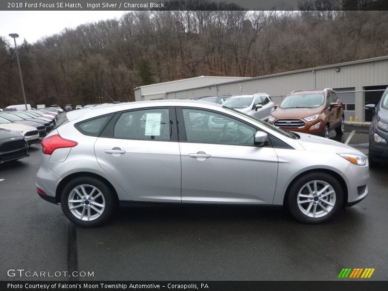 Ingot Silver / Charcoal Black 2018 Ford Focus SE Hatch