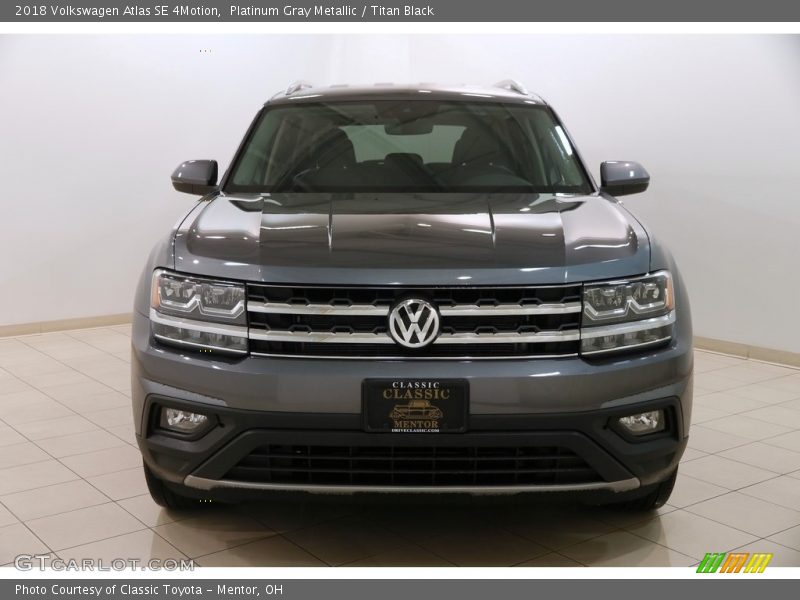 Platinum Gray Metallic / Titan Black 2018 Volkswagen Atlas SE 4Motion