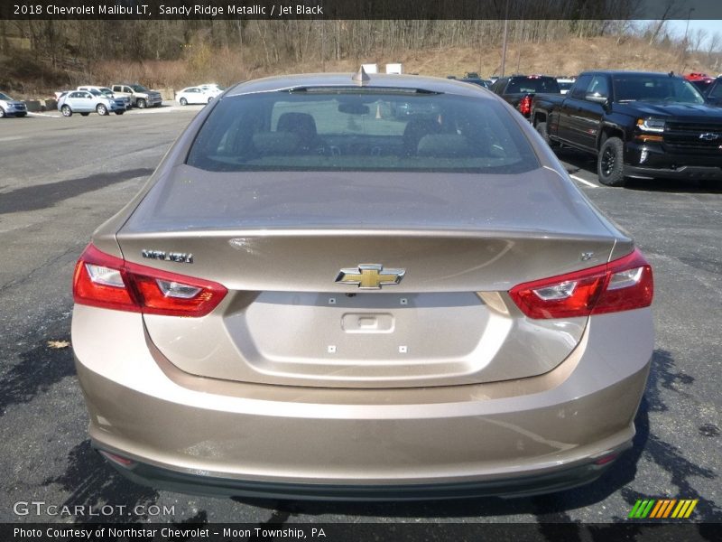 Sandy Ridge Metallic / Jet Black 2018 Chevrolet Malibu LT