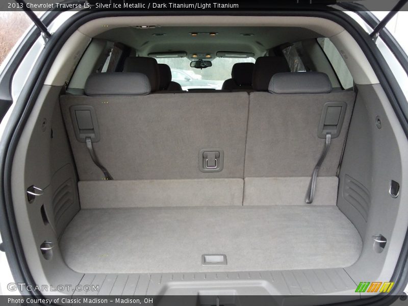 Silver Ice Metallic / Dark Titanium/Light Titanium 2013 Chevrolet Traverse LS