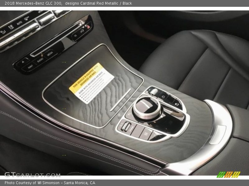 designo Cardinal Red Metallic / Black 2018 Mercedes-Benz GLC 300