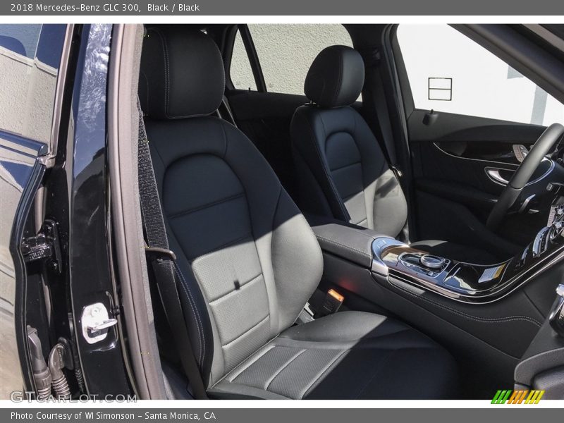 Black / Black 2018 Mercedes-Benz GLC 300