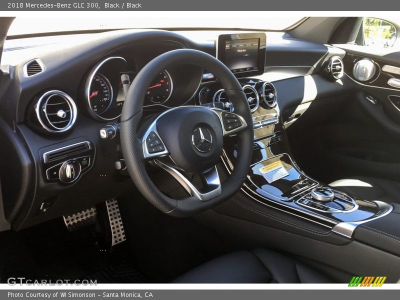Black / Black 2018 Mercedes-Benz GLC 300