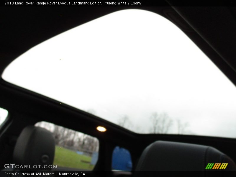 Yulong White / Ebony 2018 Land Rover Range Rover Evoque Landmark Edition