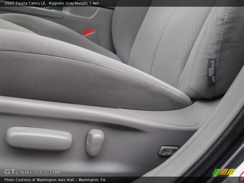 Magnetic Gray Metallic / Ash 2007 Toyota Camry LE