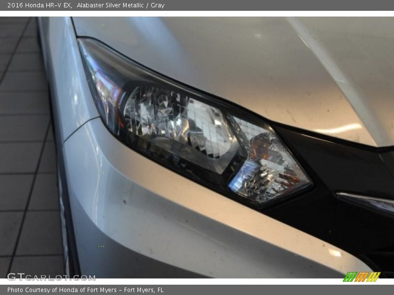 Alabaster Silver Metallic / Gray 2016 Honda HR-V EX